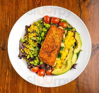 Harry's Grille And Tavern