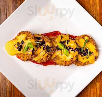 Harry's Grille And Tavern