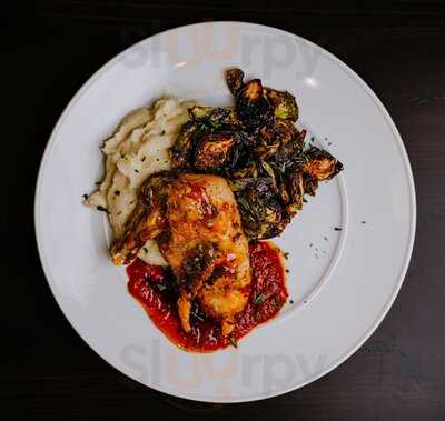 Harry's Grille And Tavern