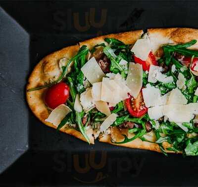 Harry's Grille And Tavern