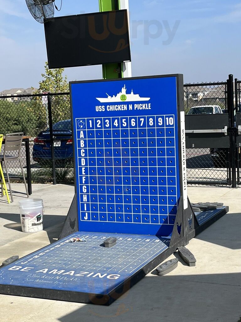 Chicken N Pickle - San Antonio