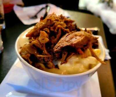 Big Billy's Bar & Grill