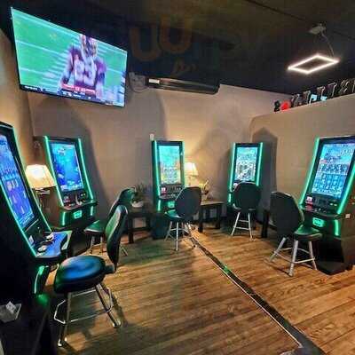 Big Billy's Bar & Grill