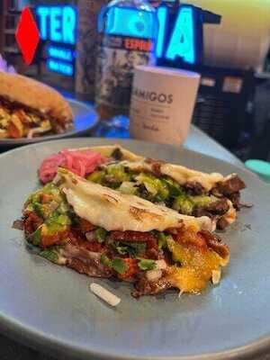 Dos Chamucos Taqueria