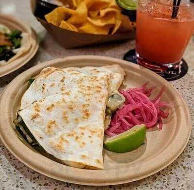 Dos Chamucos Taqueria