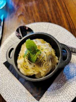 Castillo Craft Bar + Kitchen