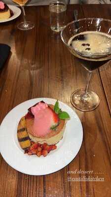 Castillo Craft Bar + Kitchen