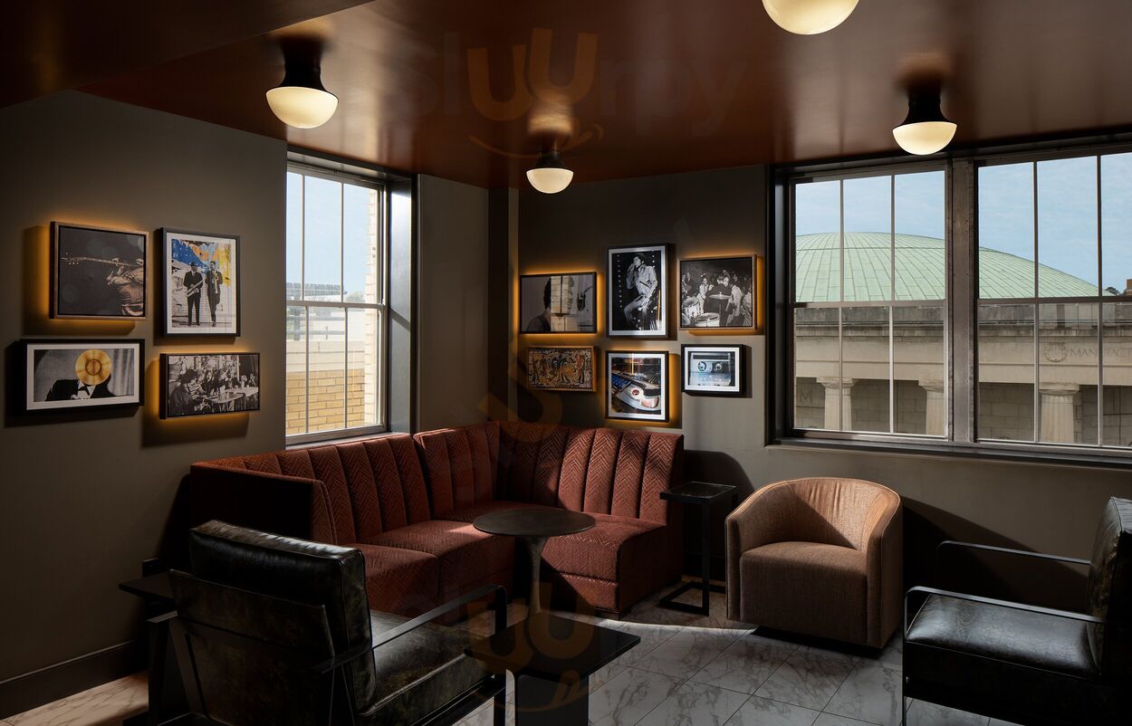 Hightales Rooftop Bar