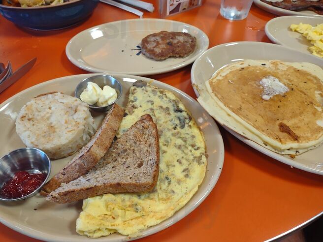 Snooze, An A.m. Eatery