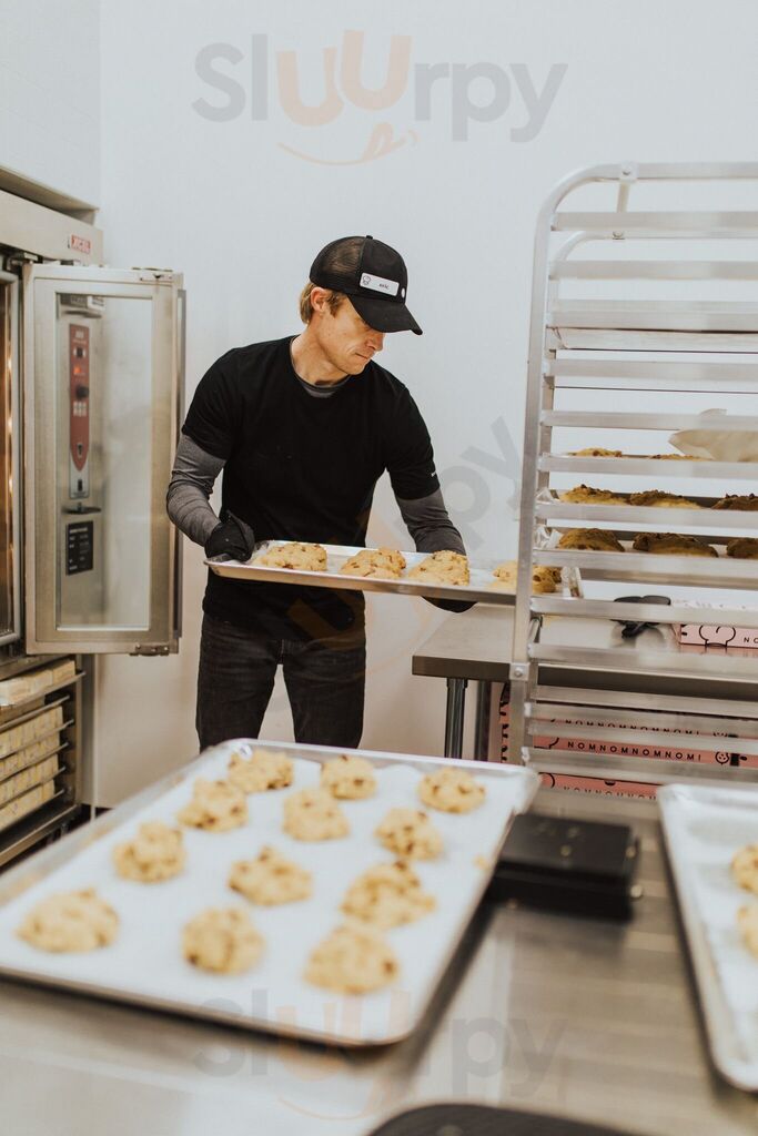 Crumbl Cookies Centerville
