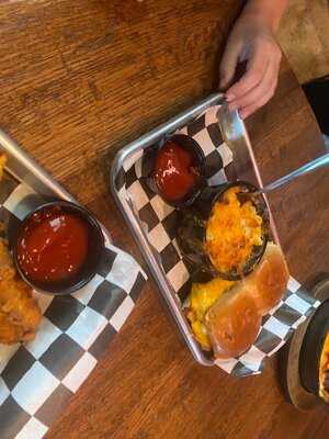 Daddy Mac's Down Home Dive