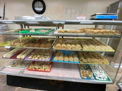 La Petite Pastry Shop