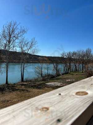 Ringo's On The River
