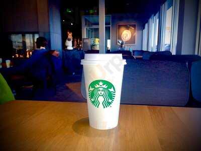 Starbucks On Washington