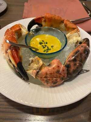 Four Flamingos, A Richard Blais Florida Kitchen