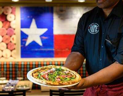 Fiume Pizzeria And Wine Bar