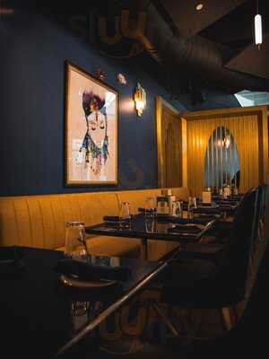 Naan - Indian Bistro