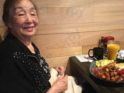 Walk-on's Sports Bistreaux - Las Vegas Restaurant