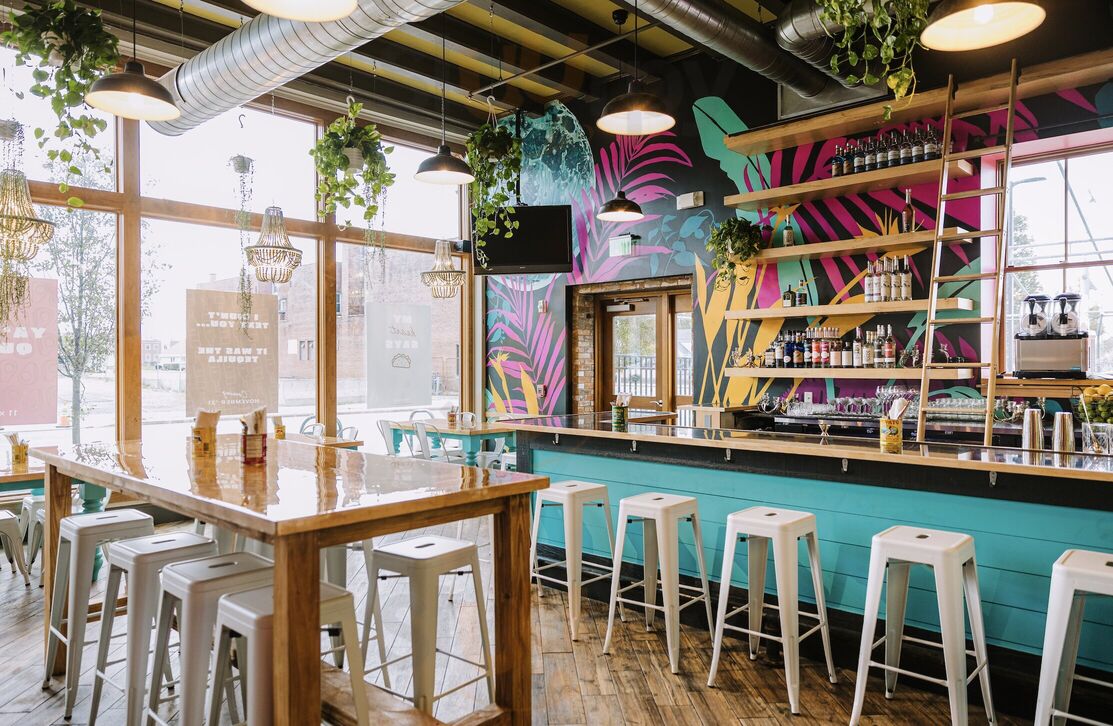 Hombre Y Lobo Tacos + Tequila