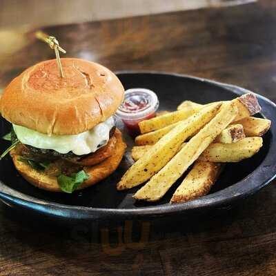 La Cocina Bistro And Catering