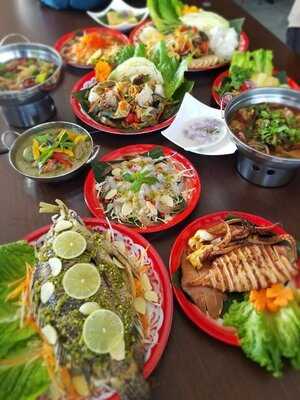 Isan Zaap Thai Cafe