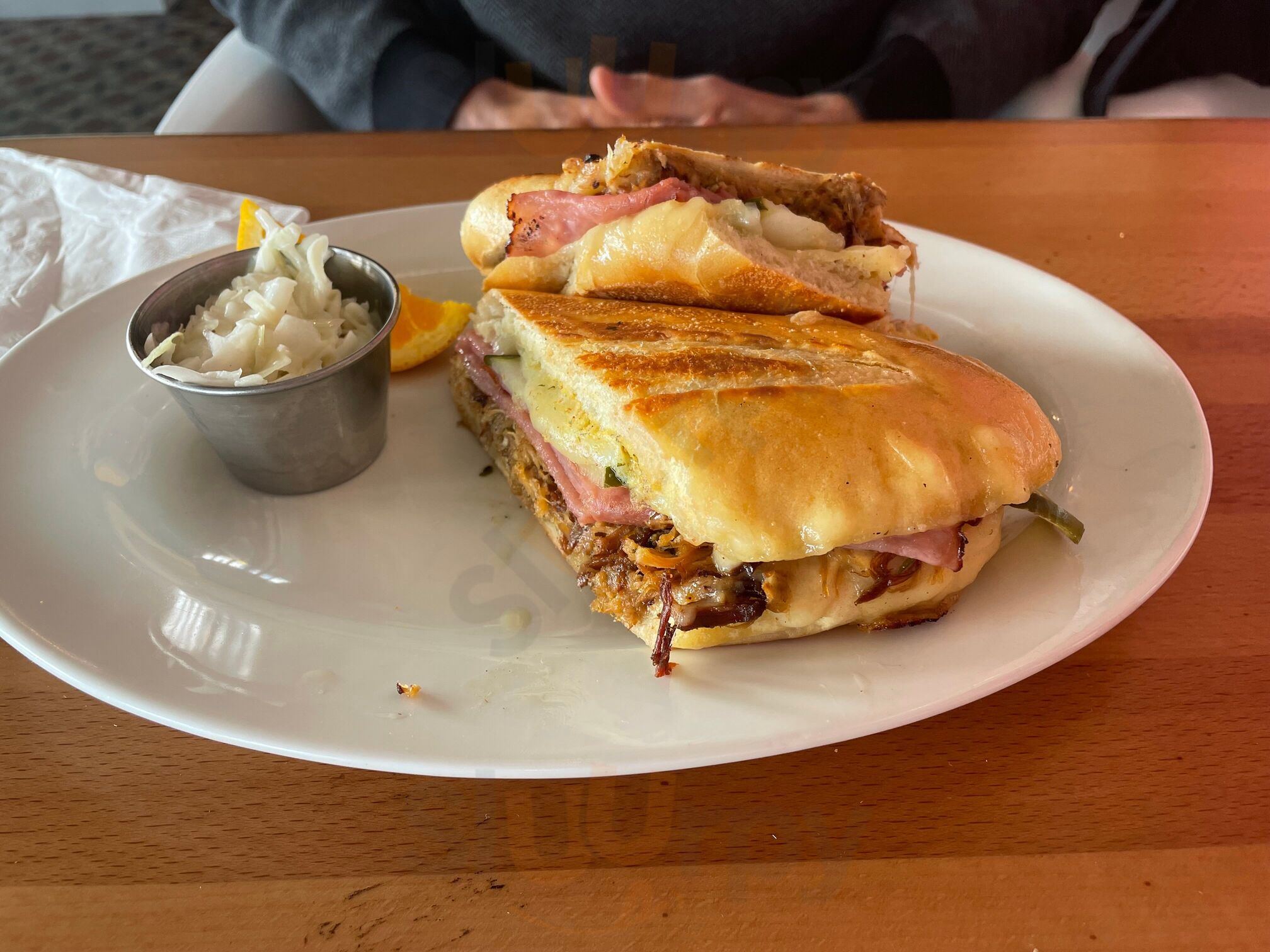 Luchacubano Sandwicheria & Rum Bar