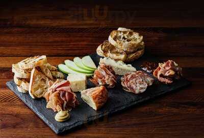 Link & Pin Arboretum