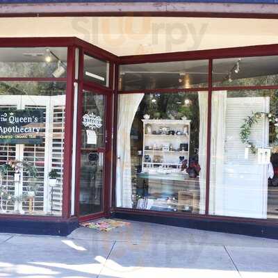 The Queen's Teapothecary