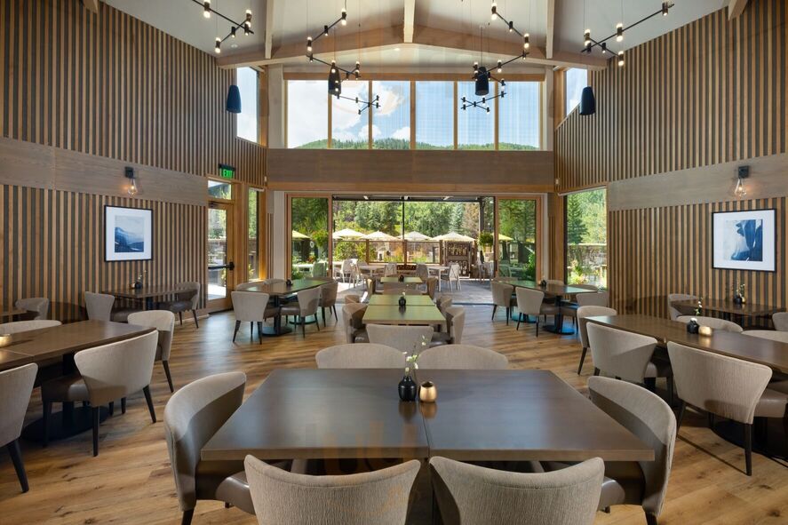 Ridge + River Mountainside Kitchen