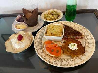 Siren's Lure Teahouse And Bakery