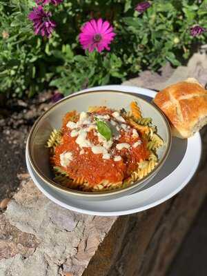 Alpine Wine & Restaurant