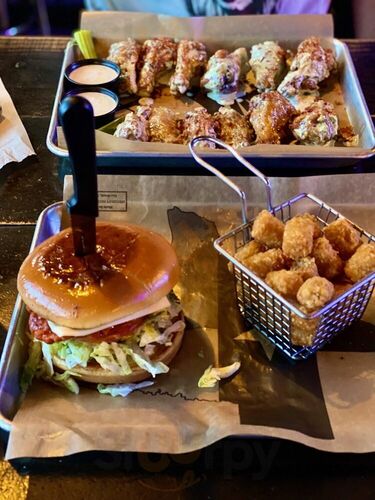 Blu Barrel Bar & Grill