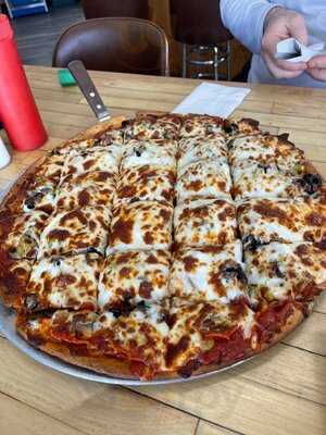 Pine Crest Bar And Restaurant