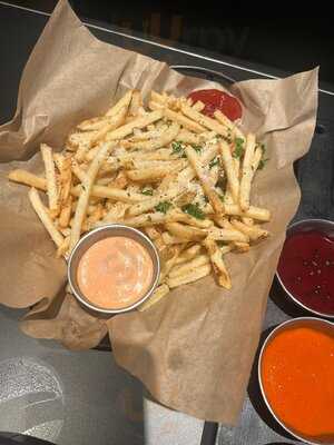 Craggy Range Sports Bar & Grill