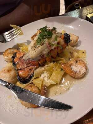 Milano Restaurant & Bar