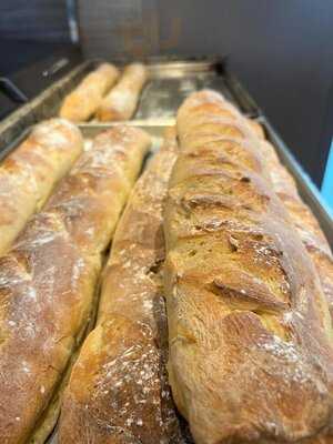 Milano Restaurant & Bar