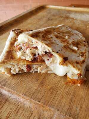 Kingcomo's Quesadillas