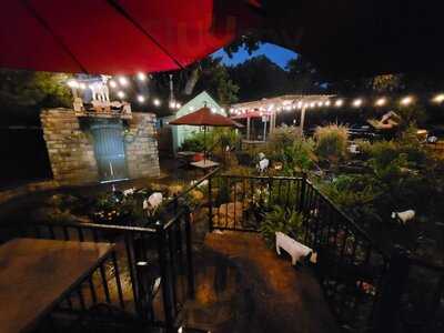 Hungry Goat Scratch Kitchen & Wine Bar