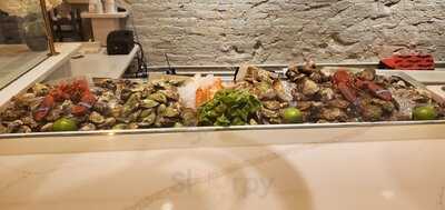 Mac's Raw Bar & Market