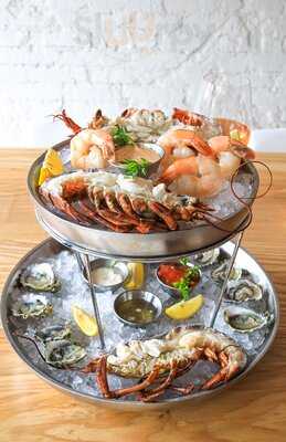 Mac's Raw Bar & Market