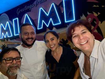 Bayshore Club Bar & Grill