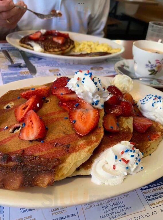 3cs Family Restaurant