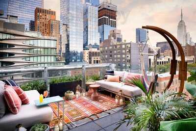 The Rooftop At Selina Chelsea