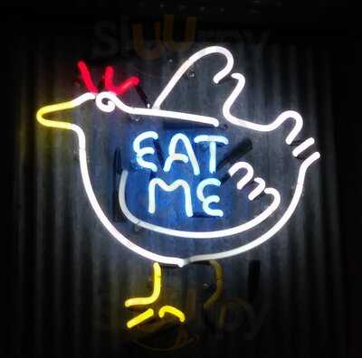 Gus's World Famous Fried Chicken