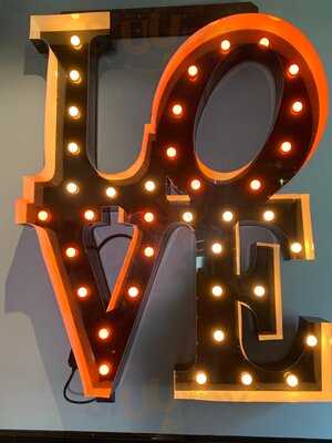 Mad Love Eat + Drink