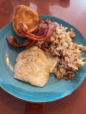 Annie's Attic And Cafe