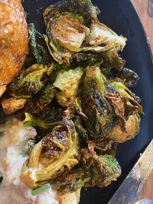 Gracious Plates On Main