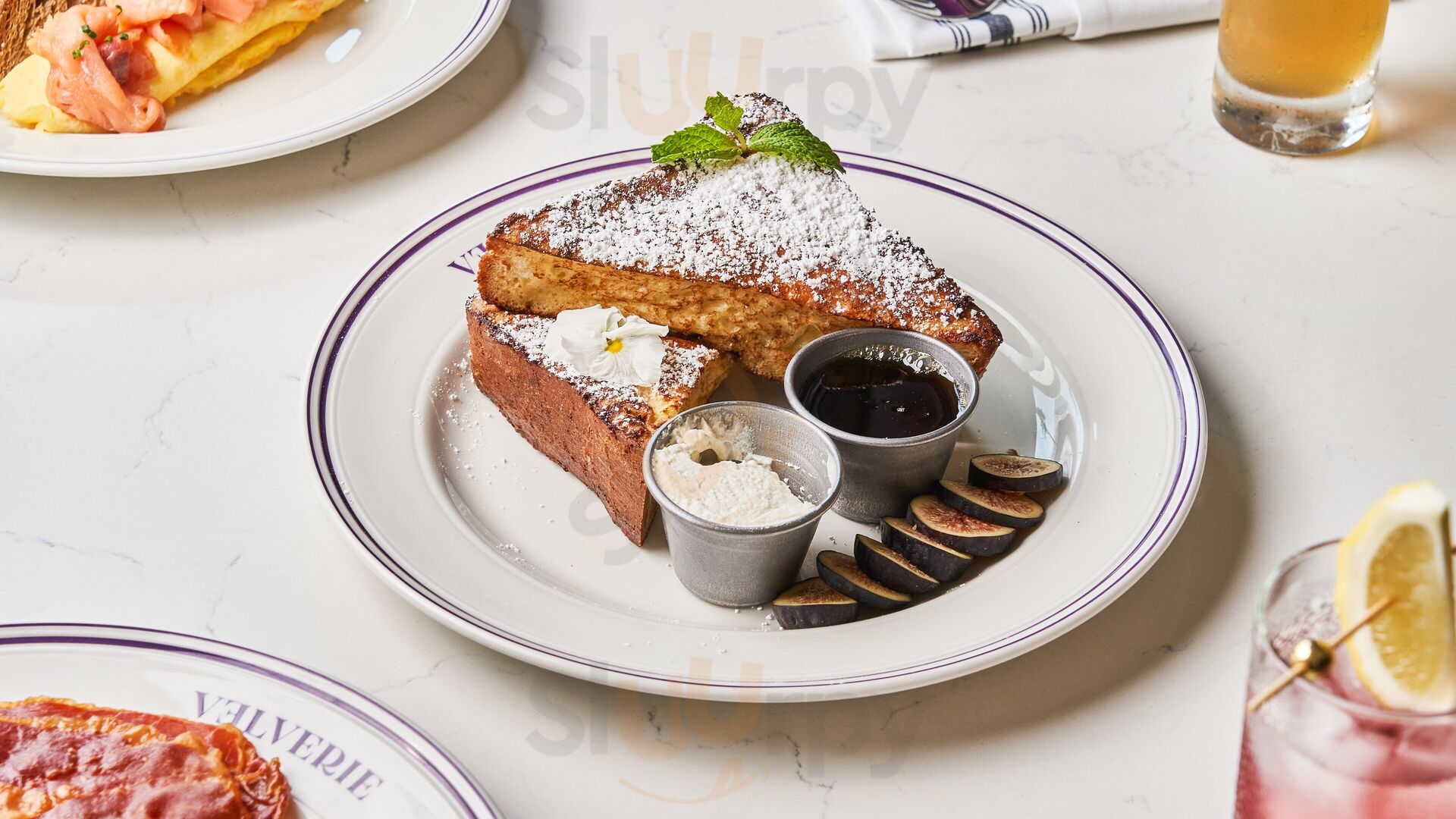 Velverie Cafe And Teahouse