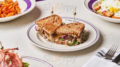 Velverie Cafe And Teahouse