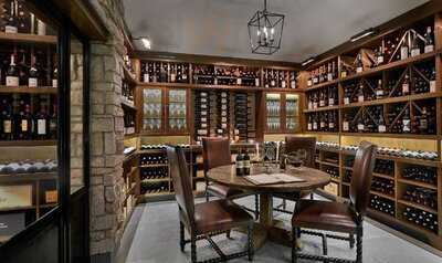 The Bar At Deer Path Inn